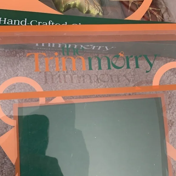 🍂 Set of 9 Blown Glass Leaf Christmas Ornaments 🍁 - Picture 5 of 7